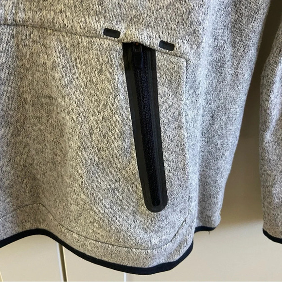 Nike womens Hypernatural Therma Fit pullover hooded sweatshirt - Picture 4 of 6